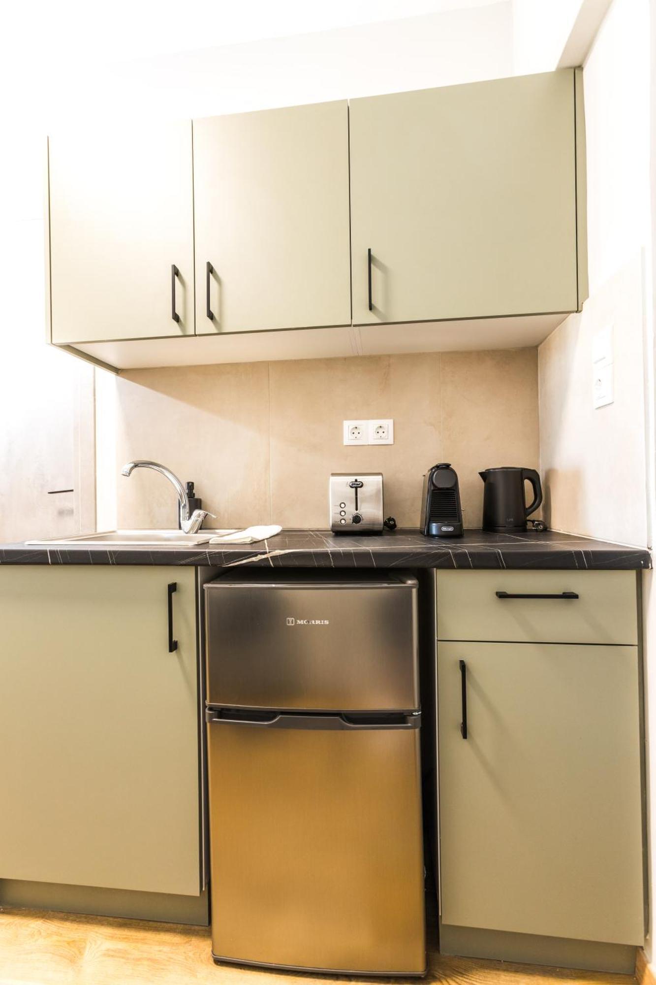 Raise Area 41 Apartment Athens